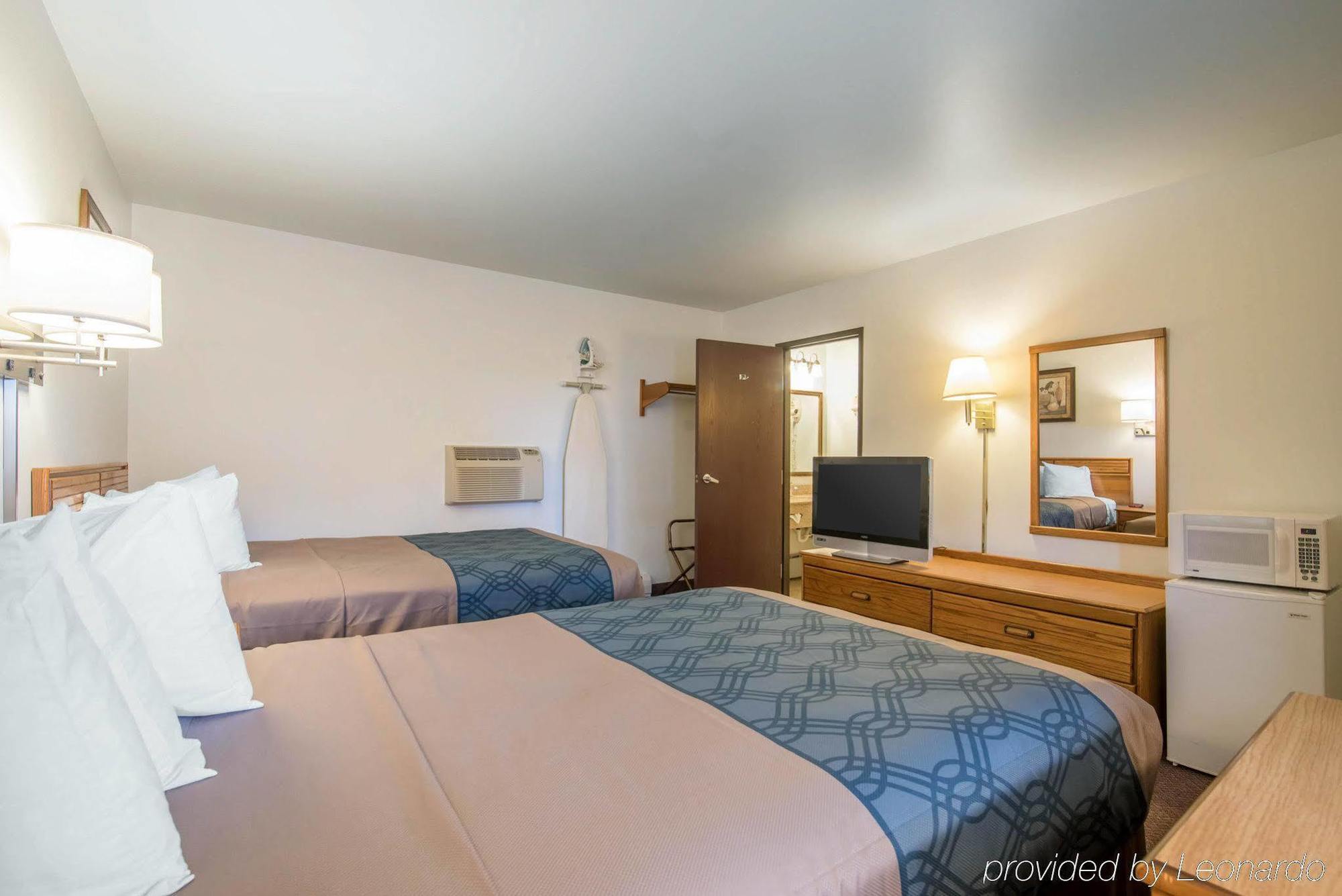 סנט אלבנס Econo Lodge מראה חיצוני תמונה