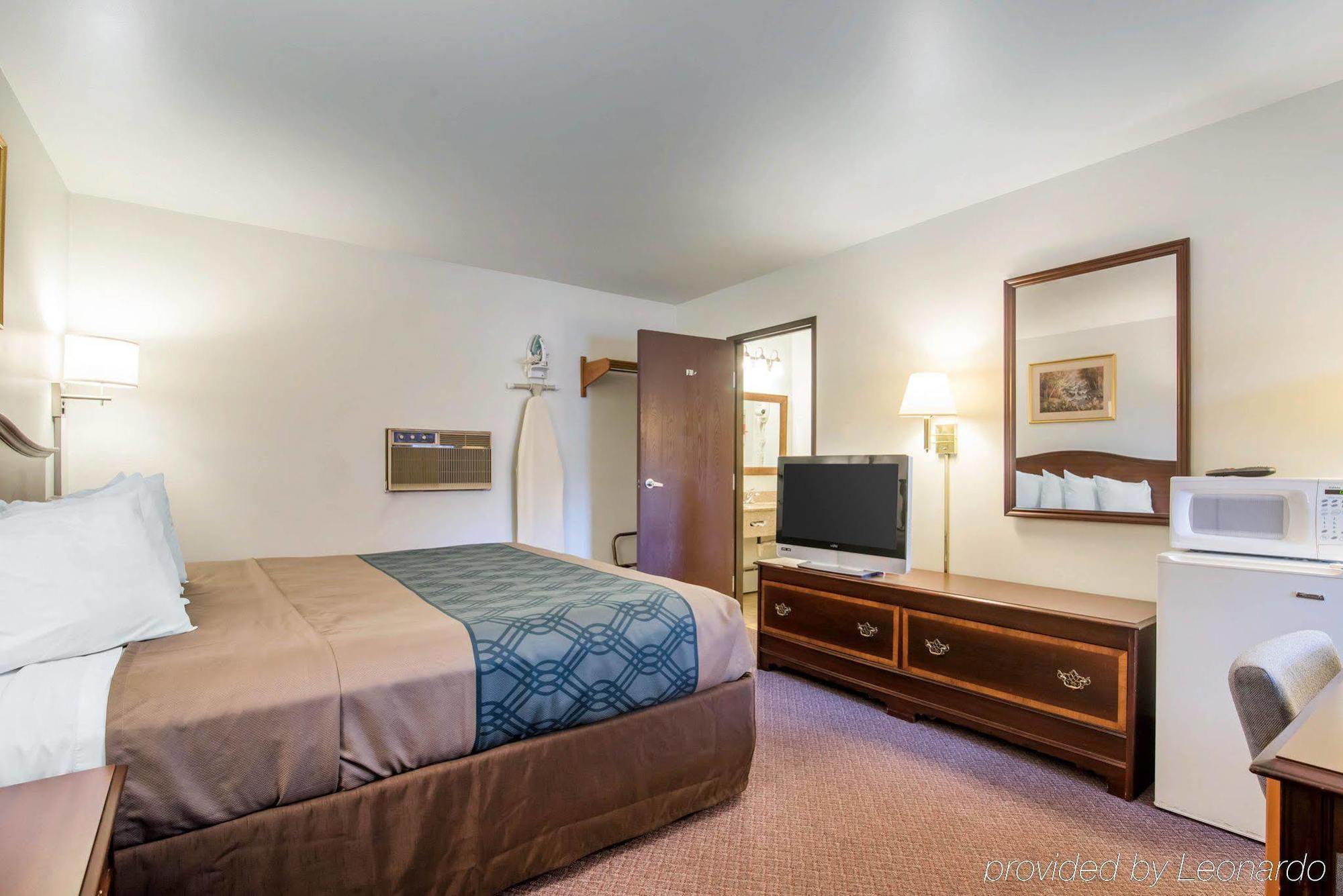 סנט אלבנס Econo Lodge מראה חיצוני תמונה