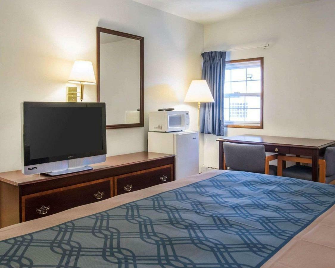 סנט אלבנס Econo Lodge מראה חיצוני תמונה