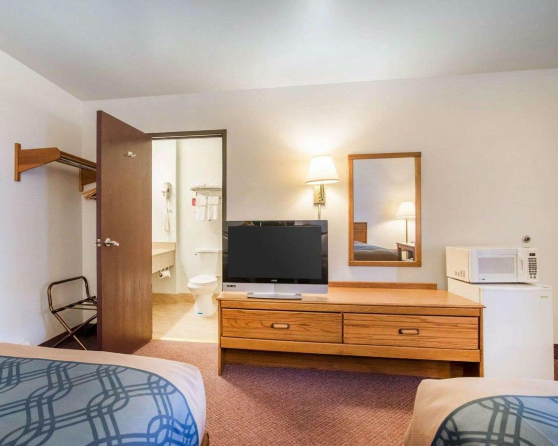 סנט אלבנס Econo Lodge מראה חיצוני תמונה